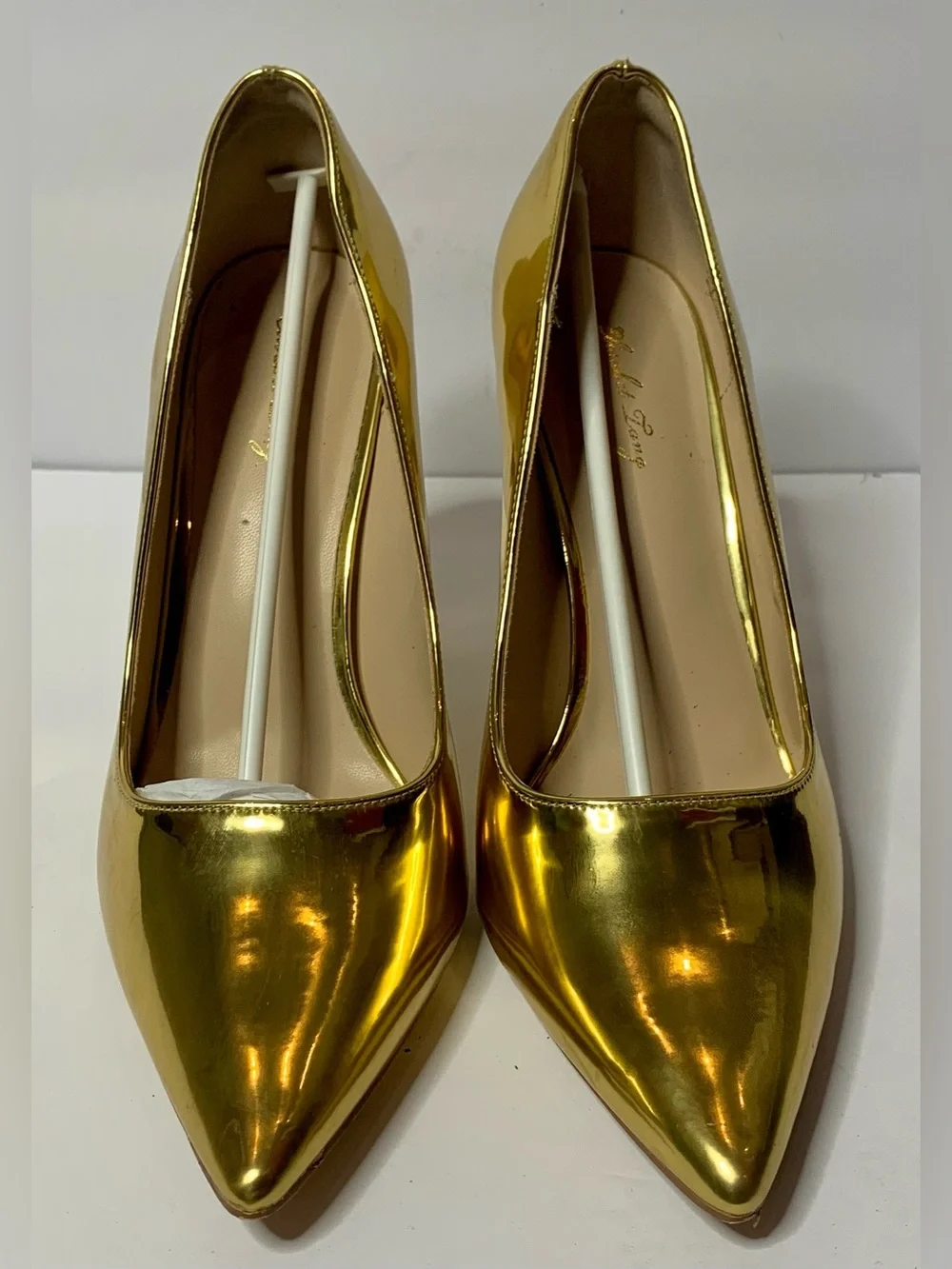 Elisabet Tang stunning metallic